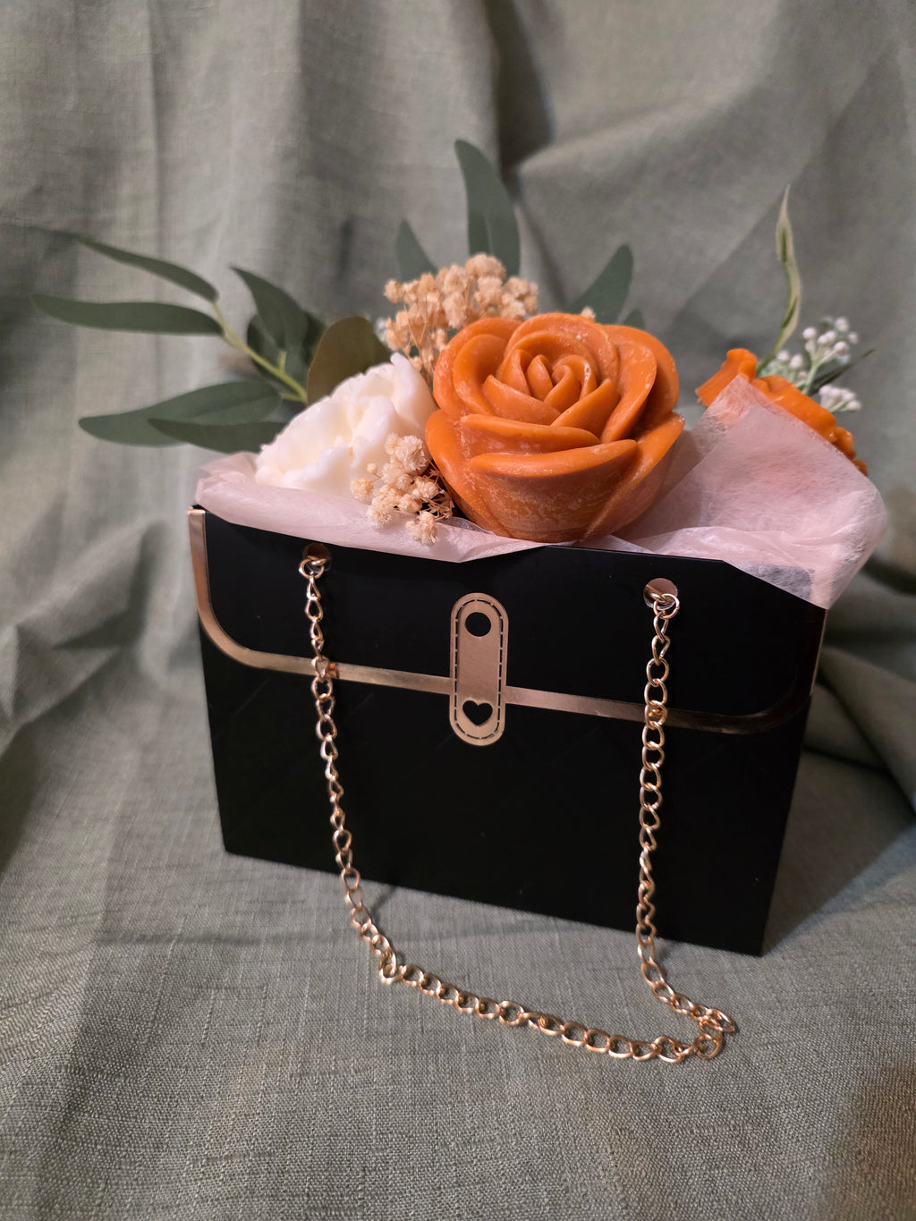 Rusted Orange and White Rose Melts