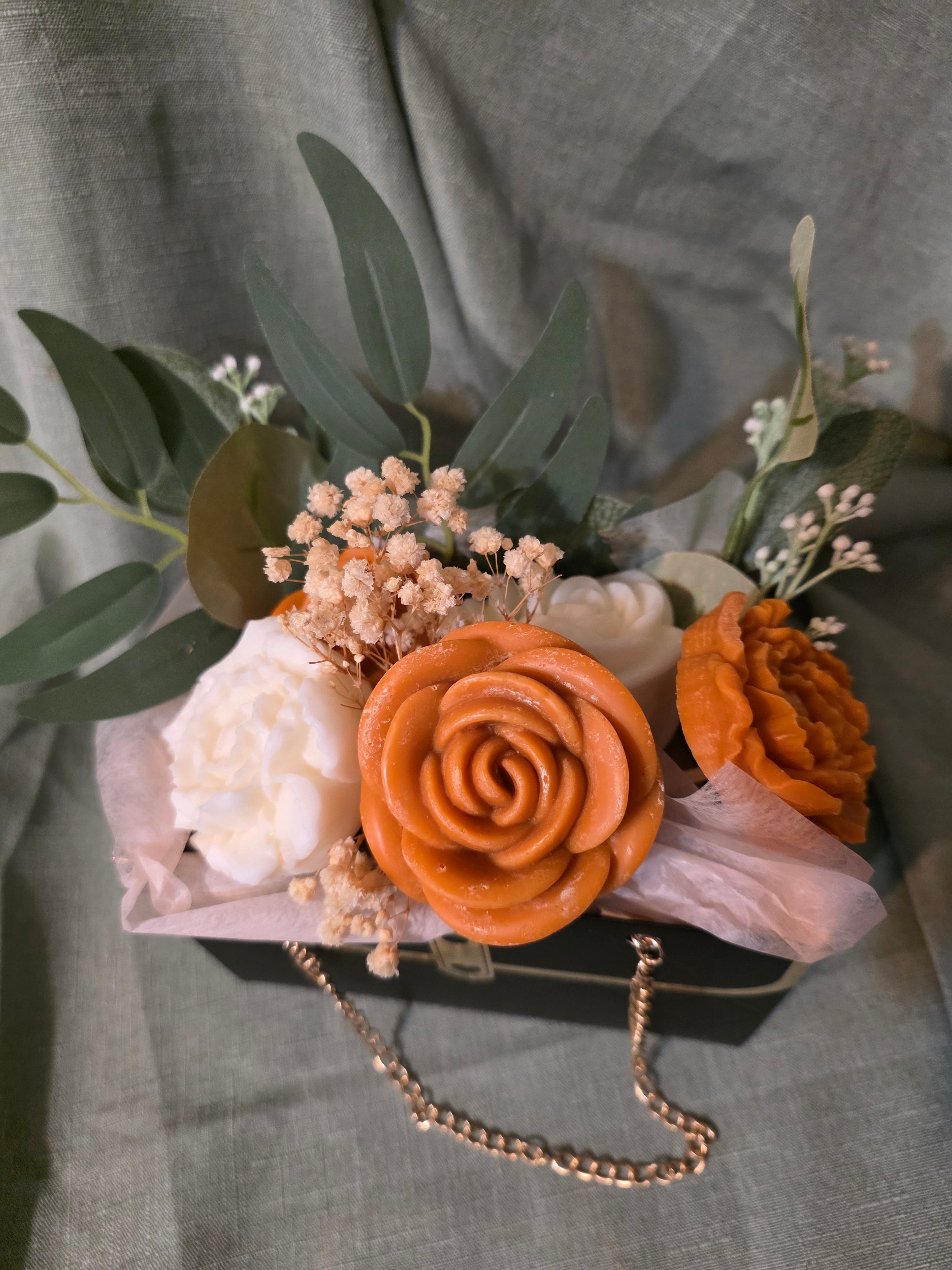 Rusted Orange and White Rose Melts